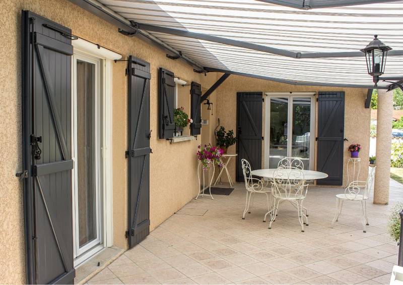 Volets battants isolés motorisés Frans