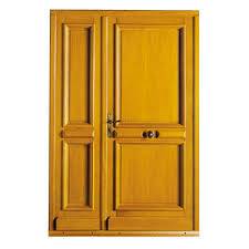 Porte d'entrée en bois à Marcilly d'Azergues