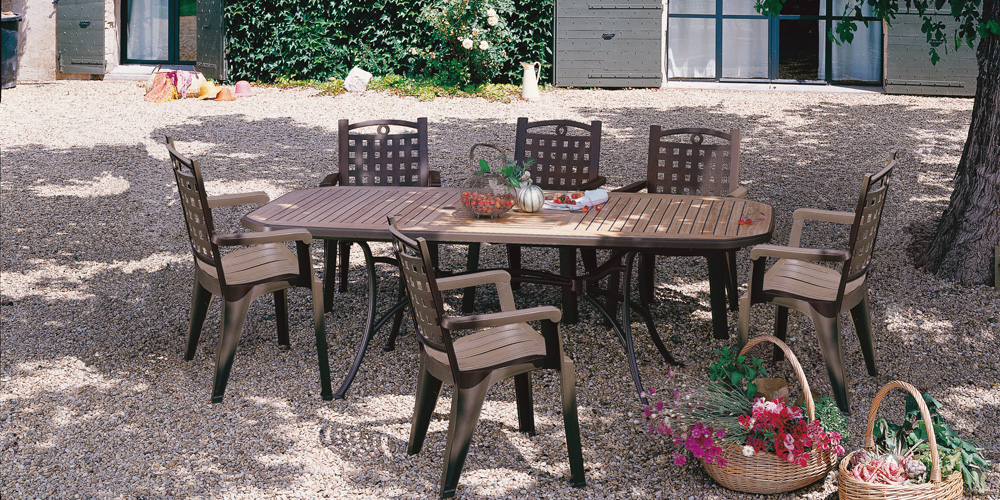 Salon de jardin à Liergues