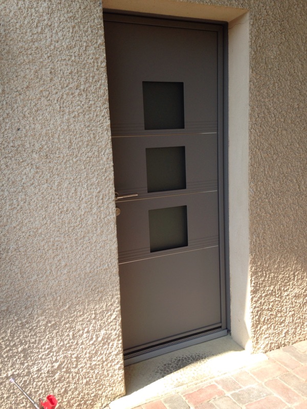 Porte d'entrée aluminium