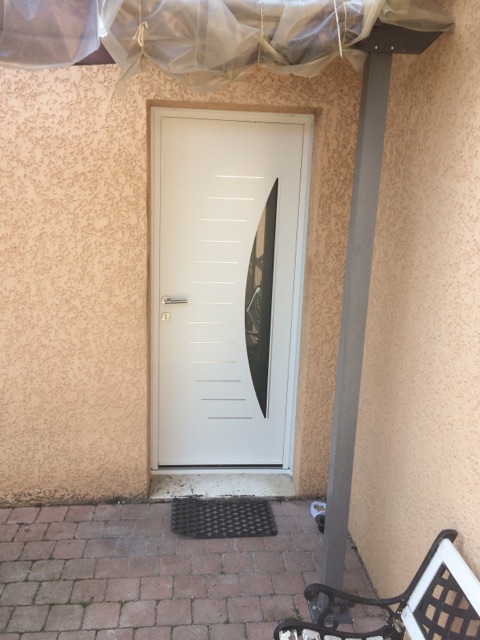 Porte d'entrée aluminium