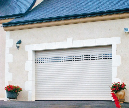 Porte de garage enroulable DIDIER RAVET PRO POSE