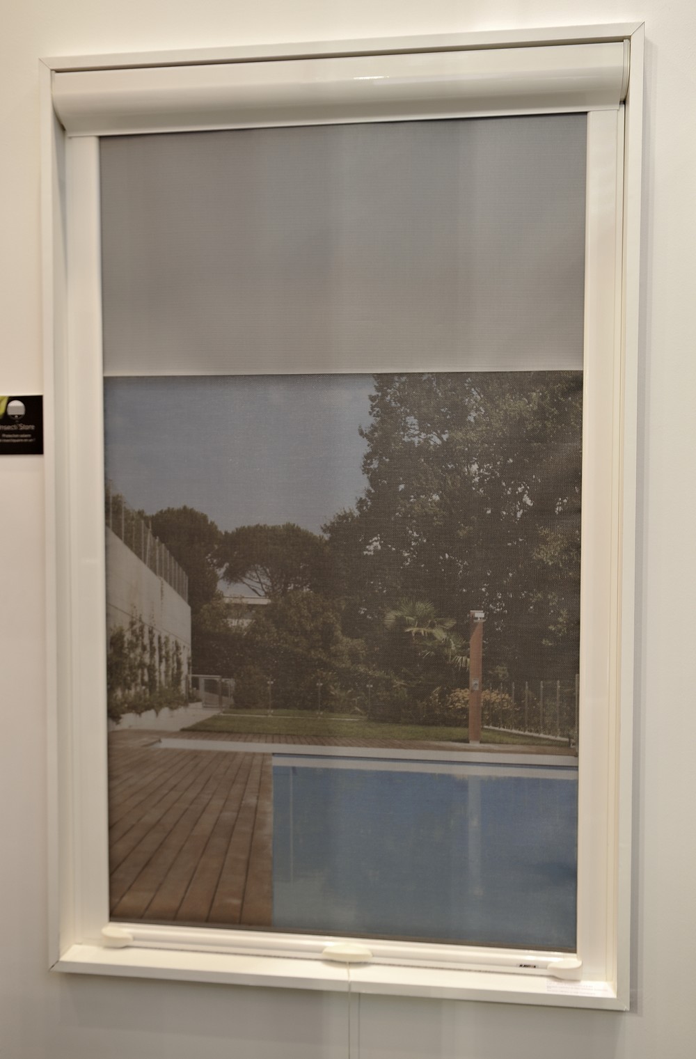 Moustiquaire sur fenêtre